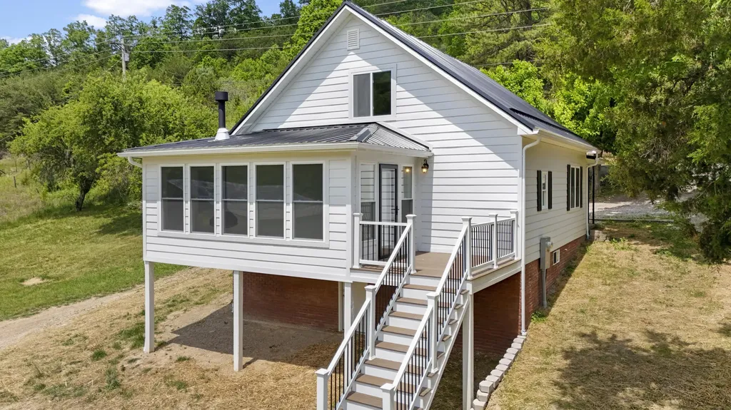 4088 State Highway 437 West Liberty KY 41472