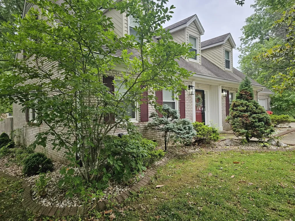 913 Stoney Creek Drive Frankfort KY 40601