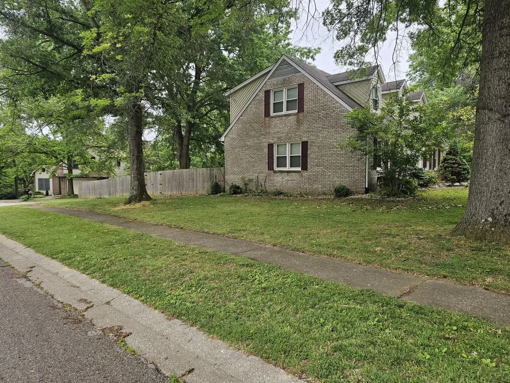 913 Stoney Creek Drive Frankfort KY 40601