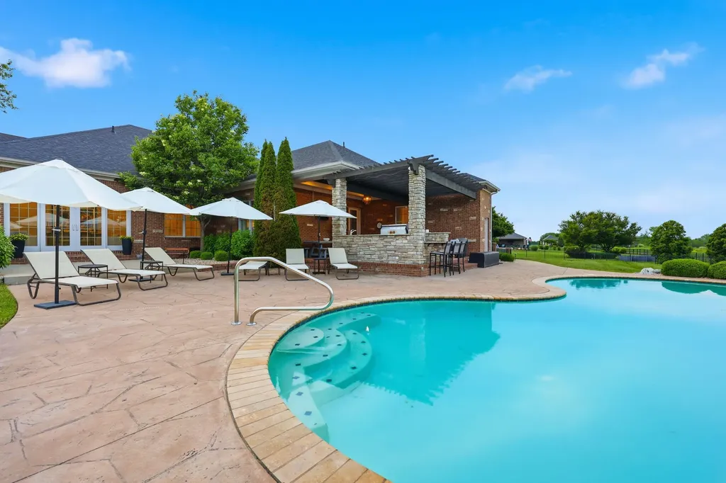 305 Eagle Drive Nicholasville KY 40356
