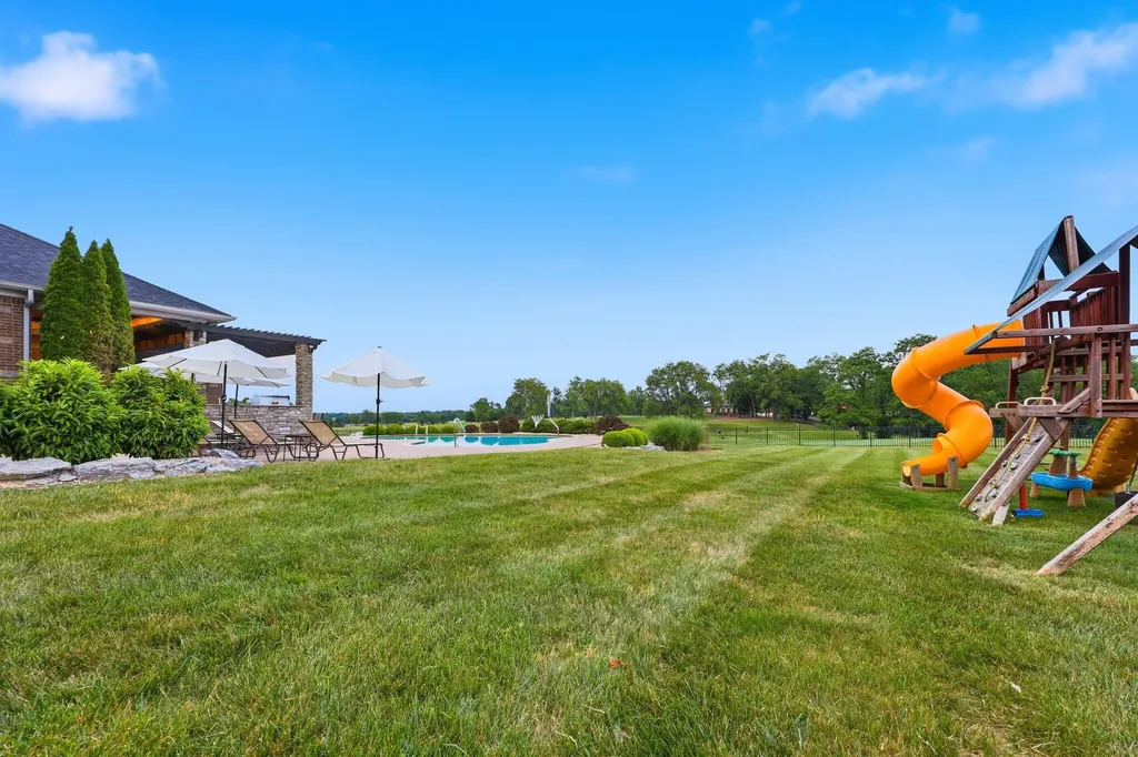 305 Eagle Drive Nicholasville KY 40356