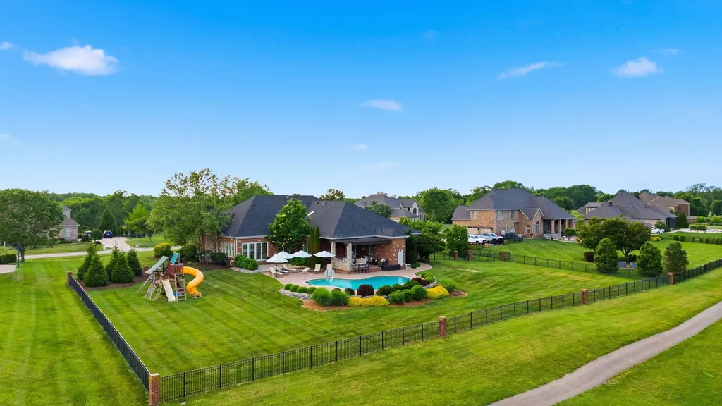 305 Eagle Drive Nicholasville KY 40356