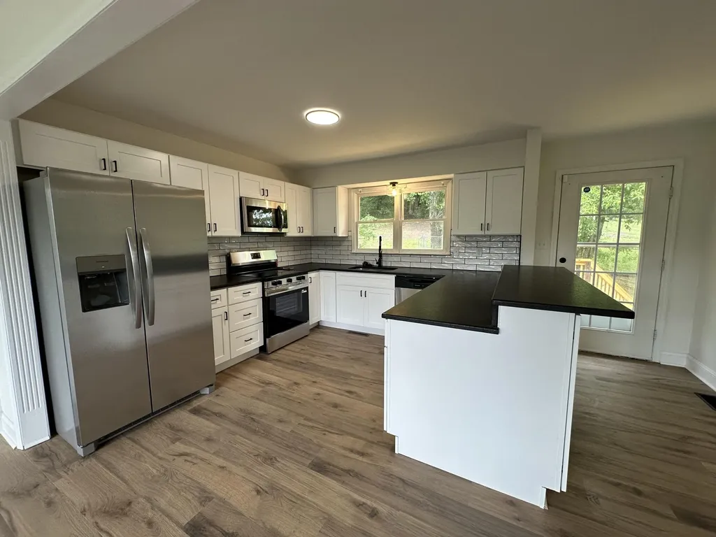 626 E Barker Lane Berea KY 40403