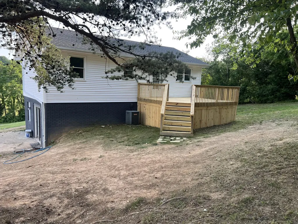 626 E Barker Lane Berea KY 40403