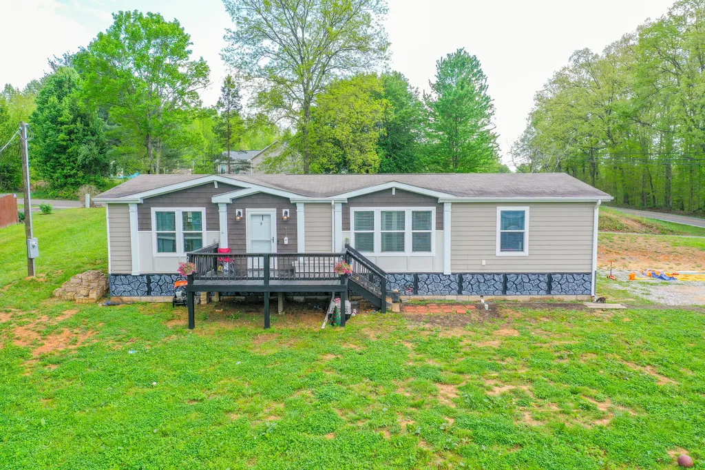 6989 W Laurel Road London KY 40741