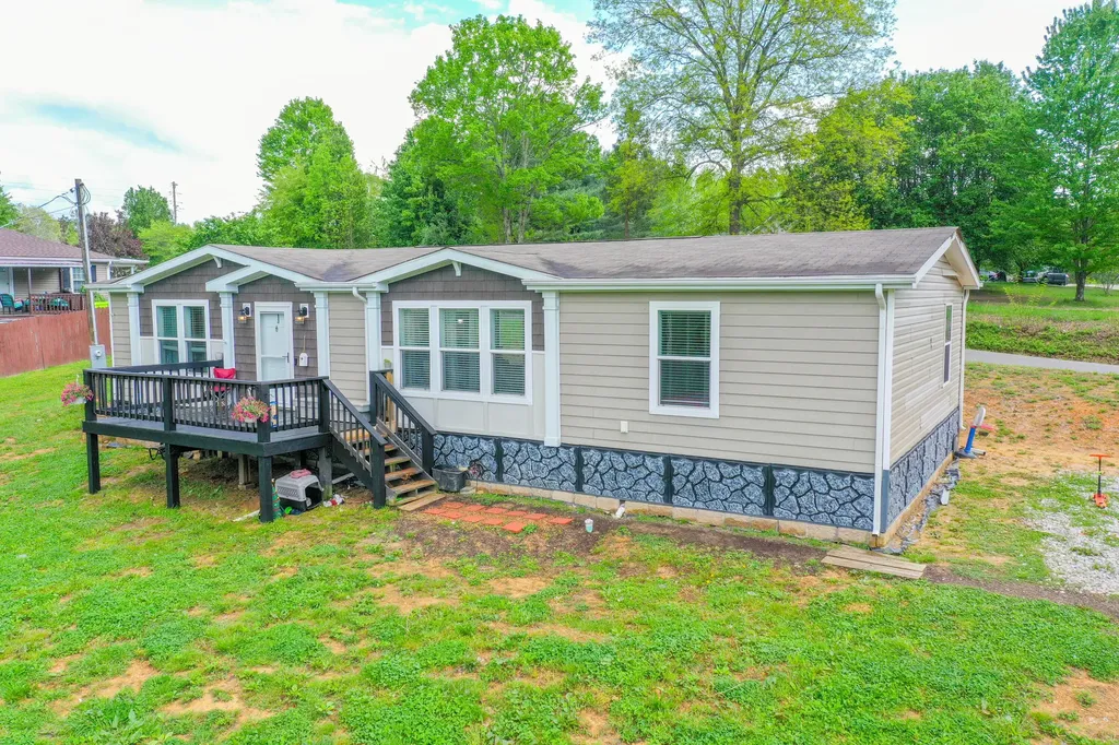 6989 W Laurel Road London KY 40741