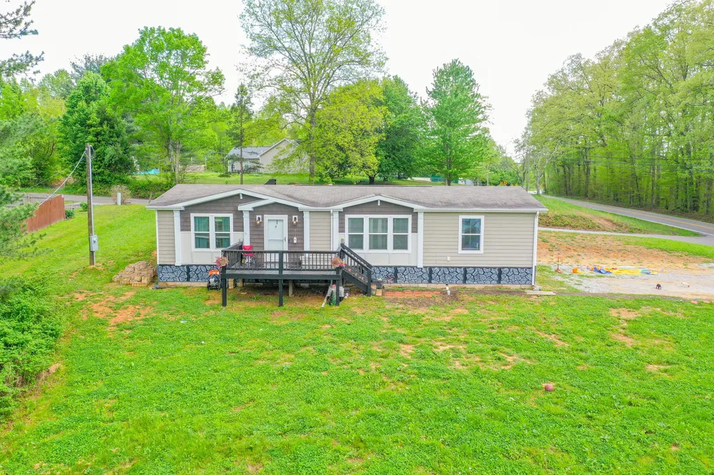 6989 W Laurel Road London KY 40741
