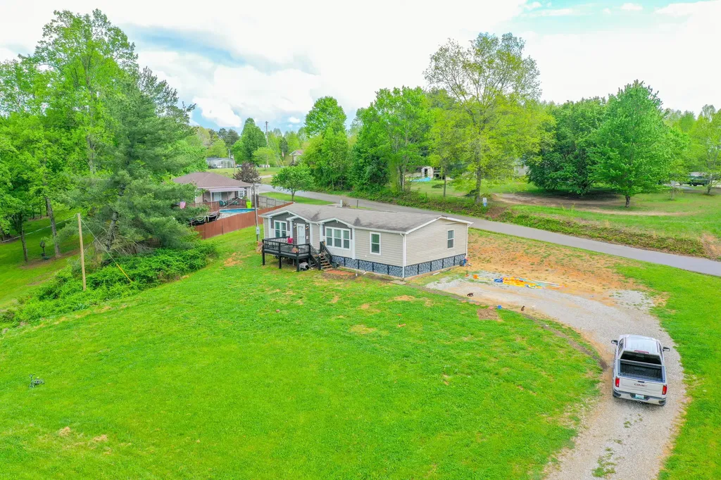6989 W Laurel Road London KY 40741