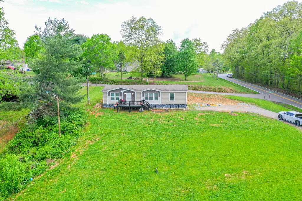 6989 W Laurel Road London KY 40741
