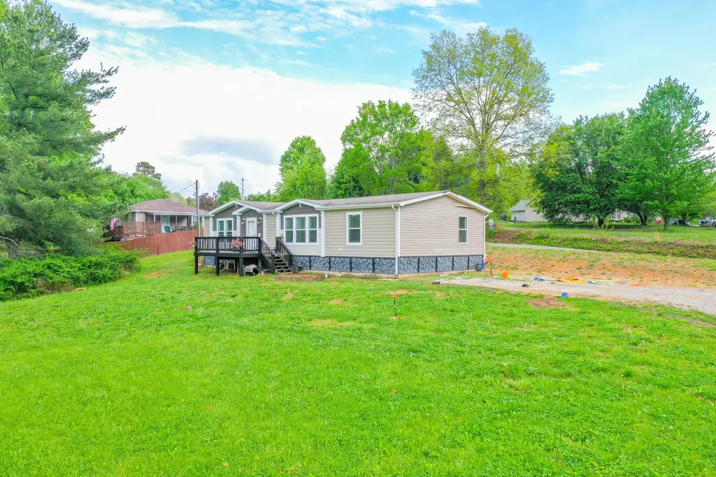 6989 W Laurel Road London KY 40741