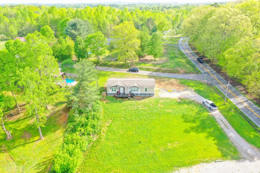 6989 W Laurel Road London KY 40741