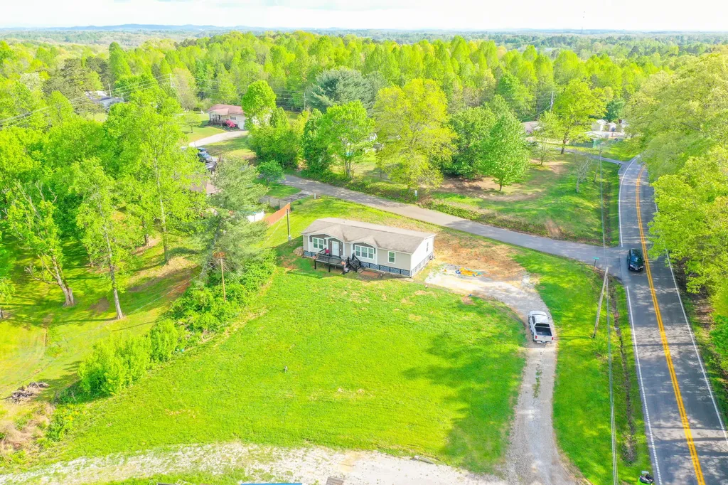 6989 W Laurel Road London KY 40741