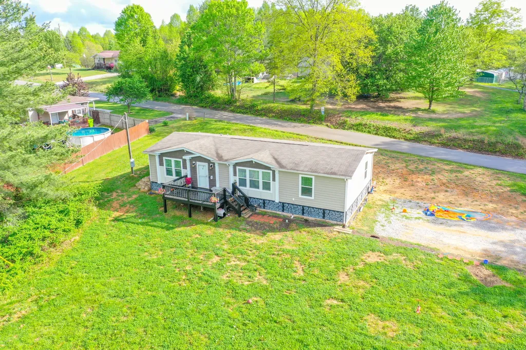 6989 W Laurel Road London KY 40741