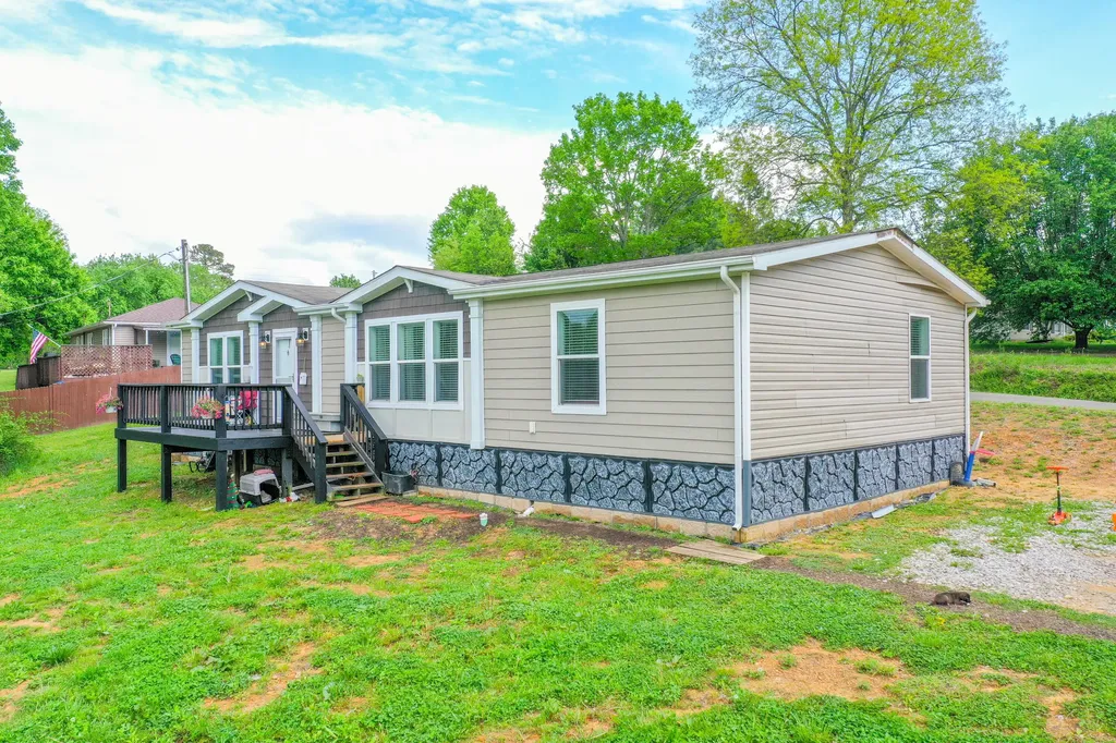 6989 W Laurel Road London KY 40741