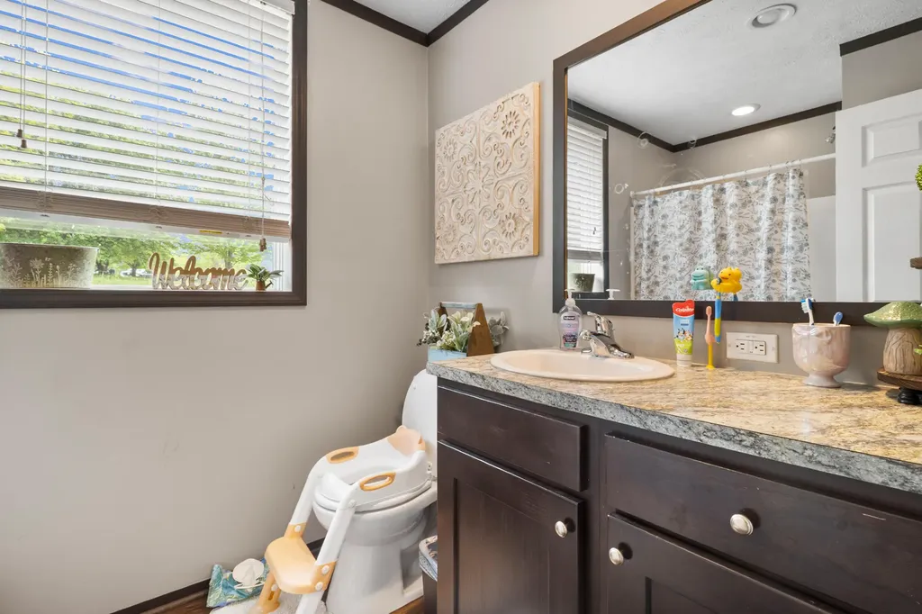 6989 W Laurel Road London KY 40741