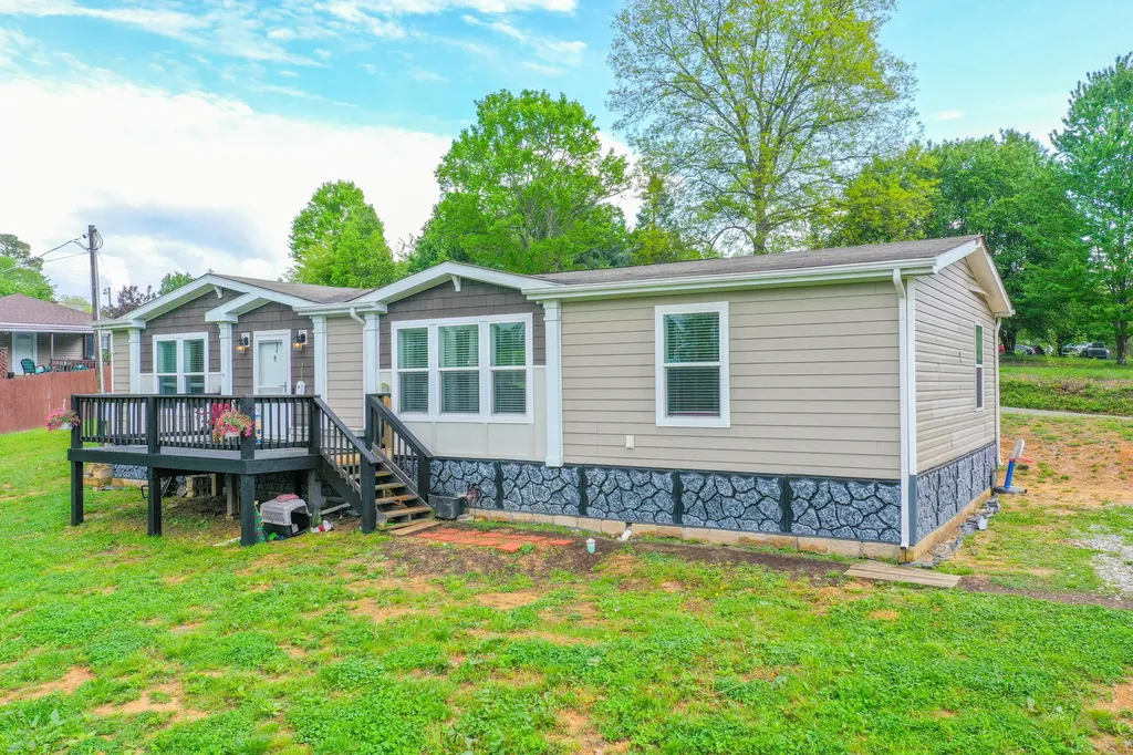 6989 W Laurel Road London KY 40741
