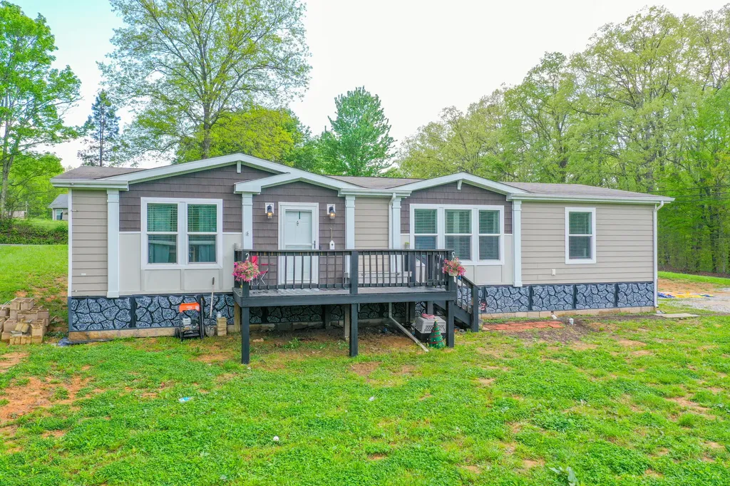 6989 W Laurel Road London KY 40741