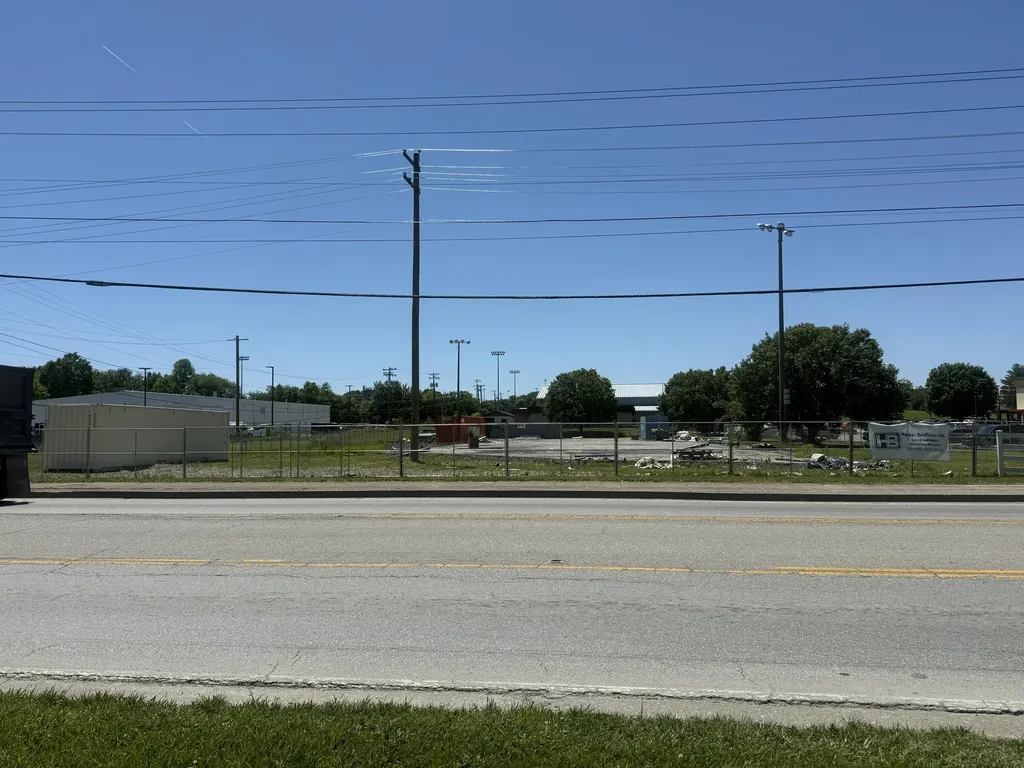 380 S Laurel Road London KY 40744