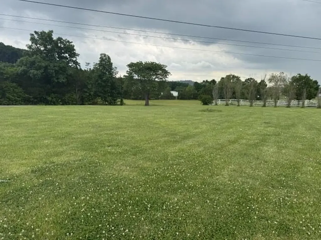 335 Beechburg Road Flemingsburg KY 41041