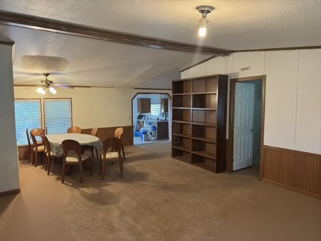 335 Beechburg Road Flemingsburg KY 41041