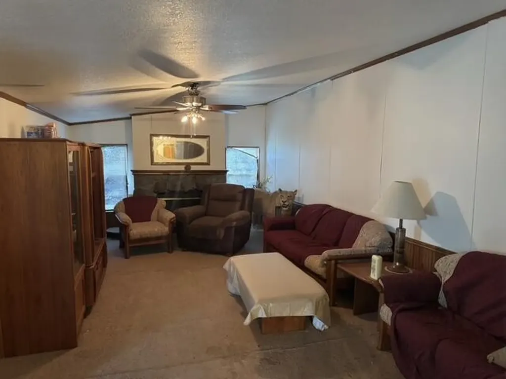 335 Beechburg Road Flemingsburg KY 41041