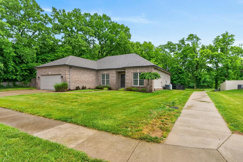 508 Raven Road Versailles KY 40383