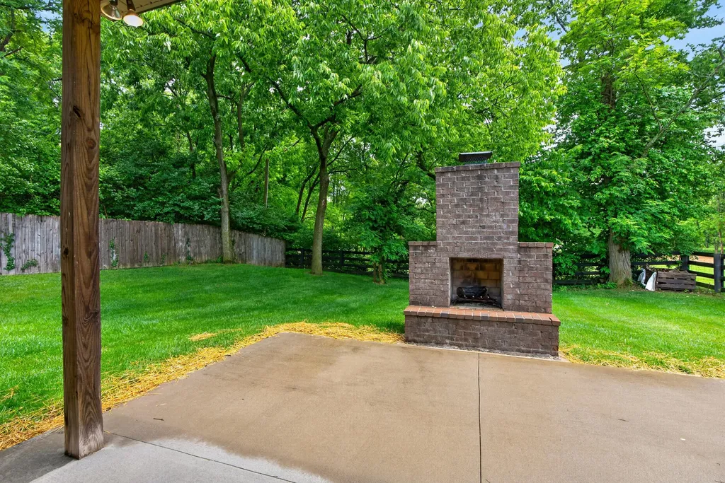 508 Raven Road Versailles KY 40383