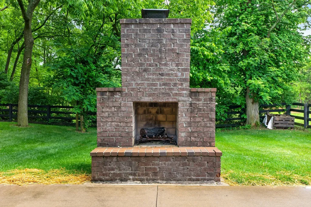 508 Raven Road Versailles KY 40383