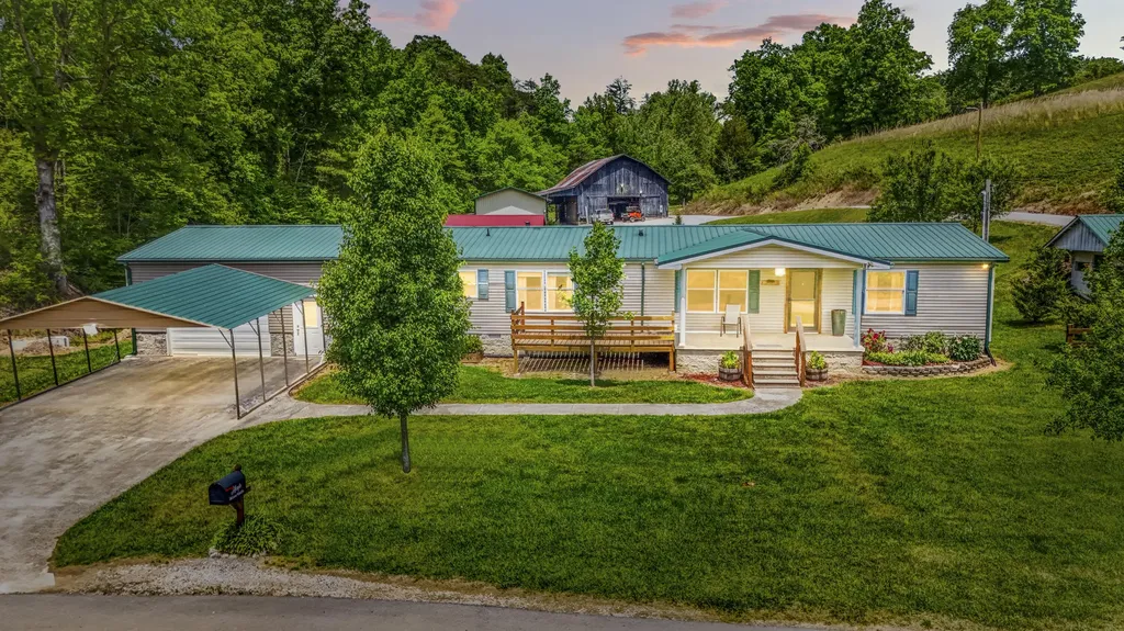 404 Lower Nickell Branch Road Hazel Green KY 41332