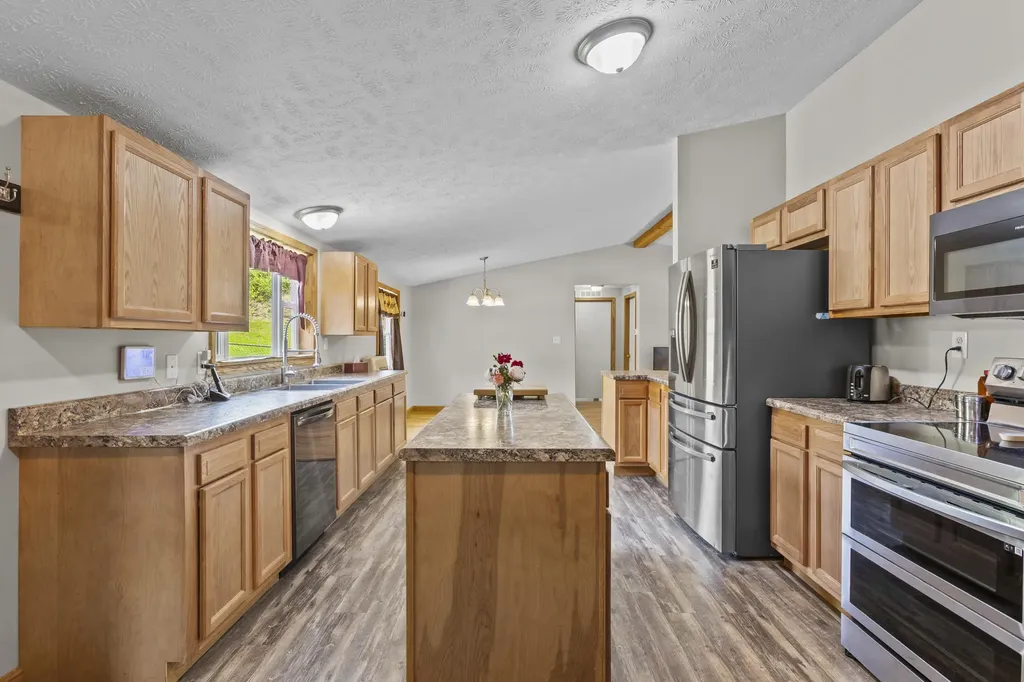 404 Lower Nickell Branch Road Hazel Green KY 41332
