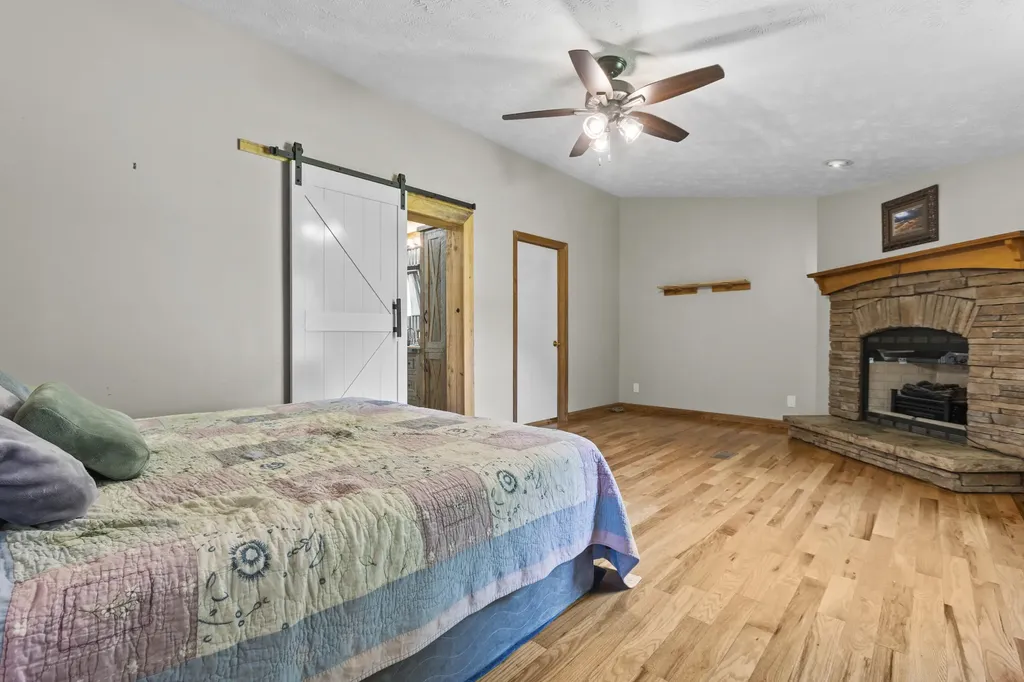 404 Lower Nickell Branch Road Hazel Green KY 41332