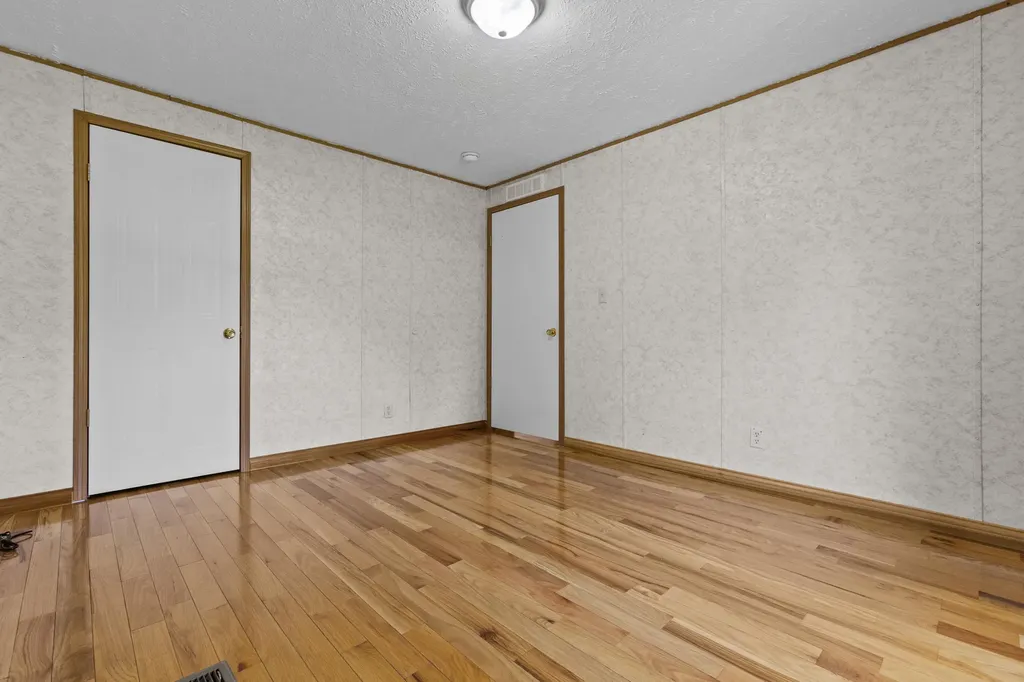404 Lower Nickell Branch Road Hazel Green KY 41332