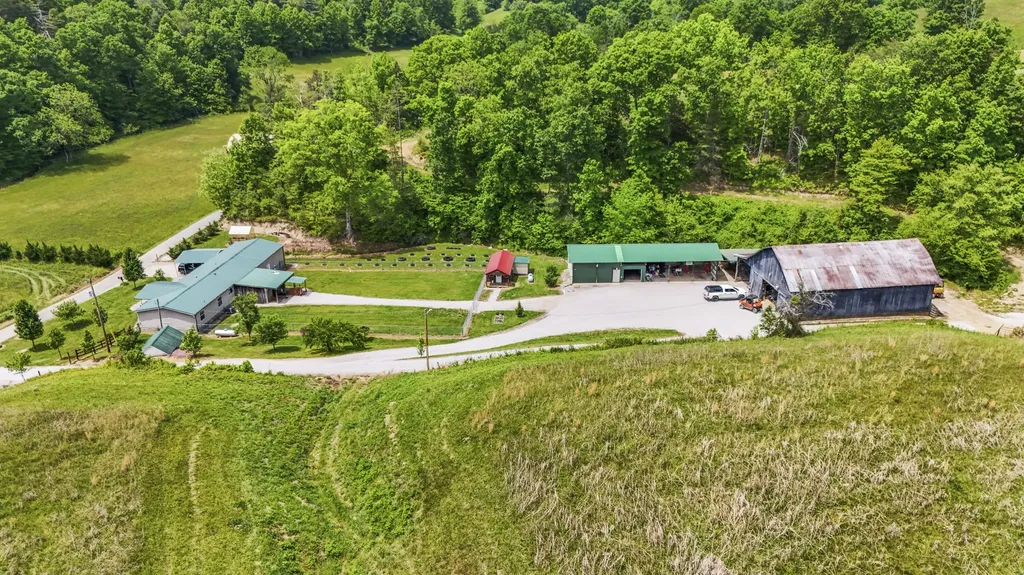 404 Lower Nickell Branch Road Hazel Green KY 41332