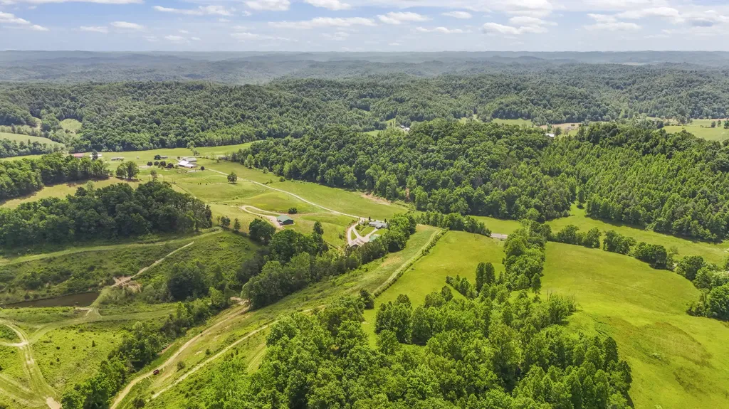 404 Lower Nickell Branch Road Hazel Green KY 41332