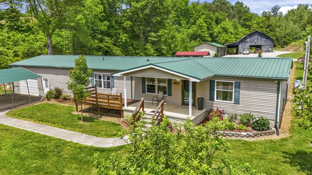 404 Lower Nickell Branch Road Hazel Green KY 41332