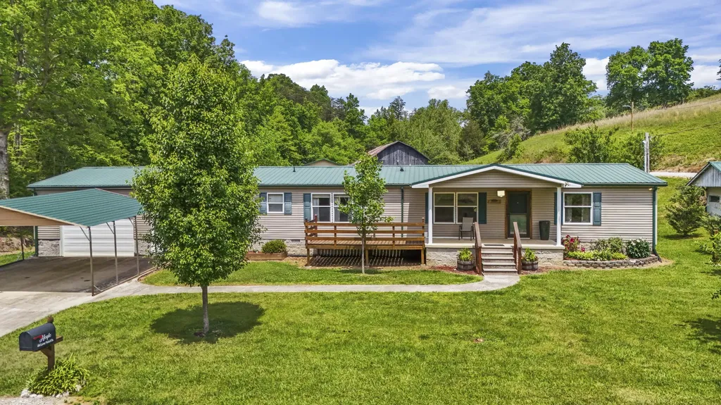 404 Lower Nickell Branch Road Hazel Green KY 41332