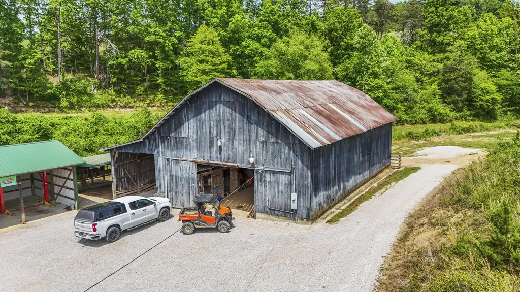 404 Lower Nickell Branch Road Hazel Green KY 41332