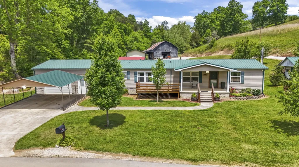404 Lower Nickell Branch Road Hazel Green KY 41332