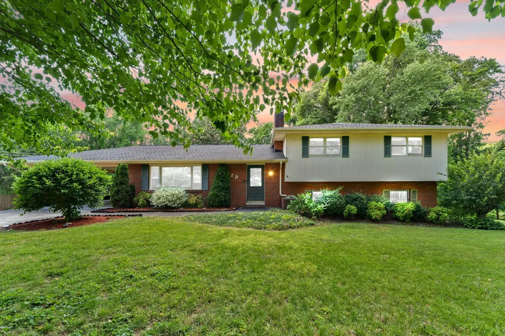 1429 Gordon Hill Pike Corbin KY 40701