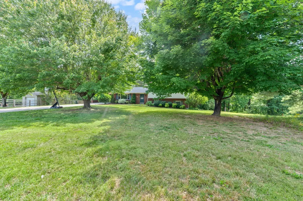 1429 Gordon Hill Pike Corbin KY 40701