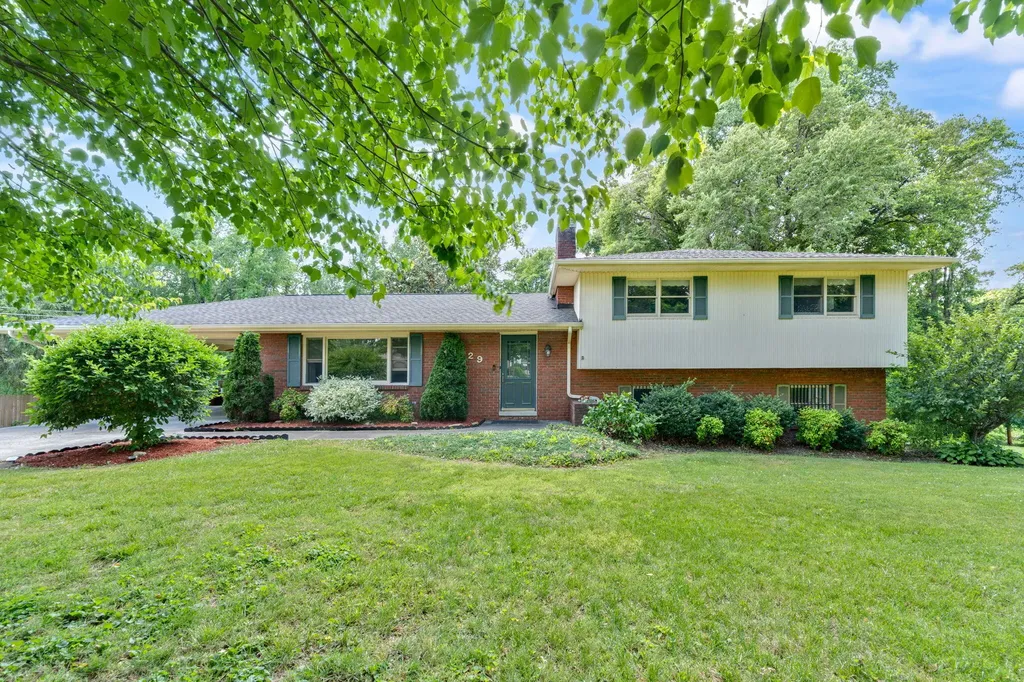 1429 Gordon Hill Pike Corbin KY 40701