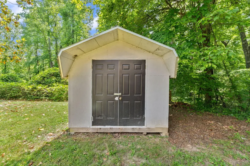 1429 Gordon Hill Pike Corbin KY 40701