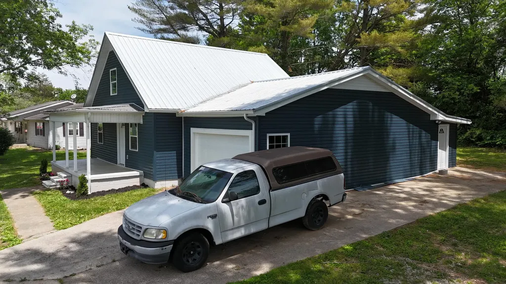 326 Murphy Avenue Ferguson KY 42533