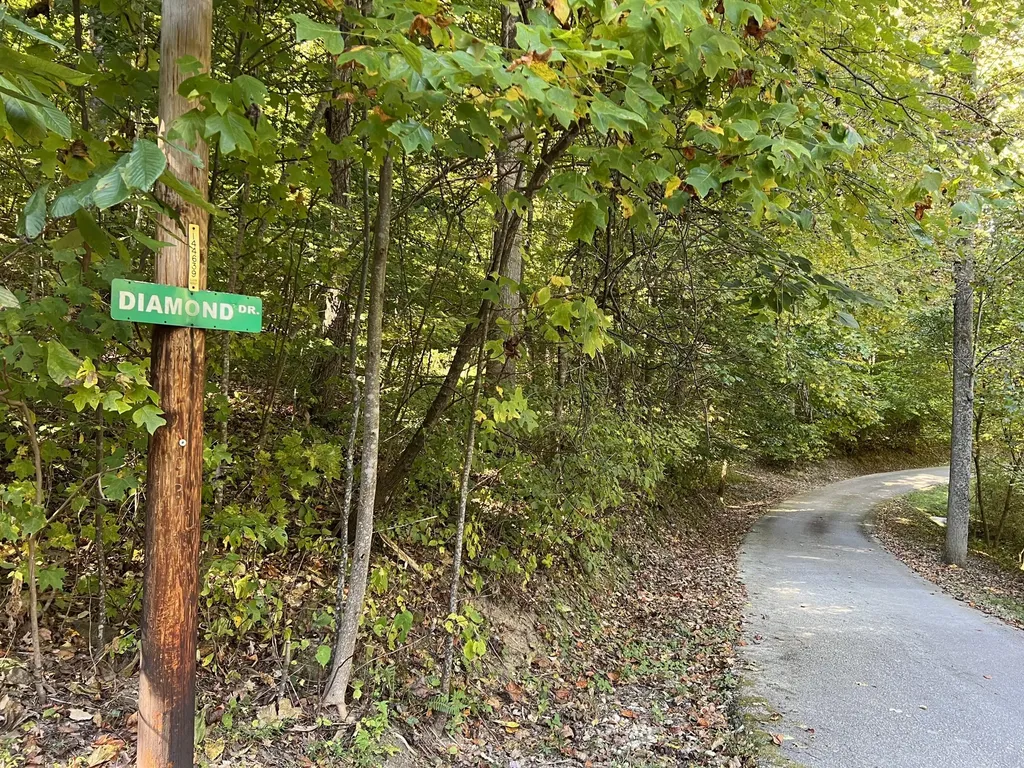 Lot 15 Red River Valley Slade KY 40376