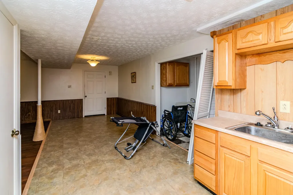 1000 Nevins Station Road Lawrenceburg KY 40342