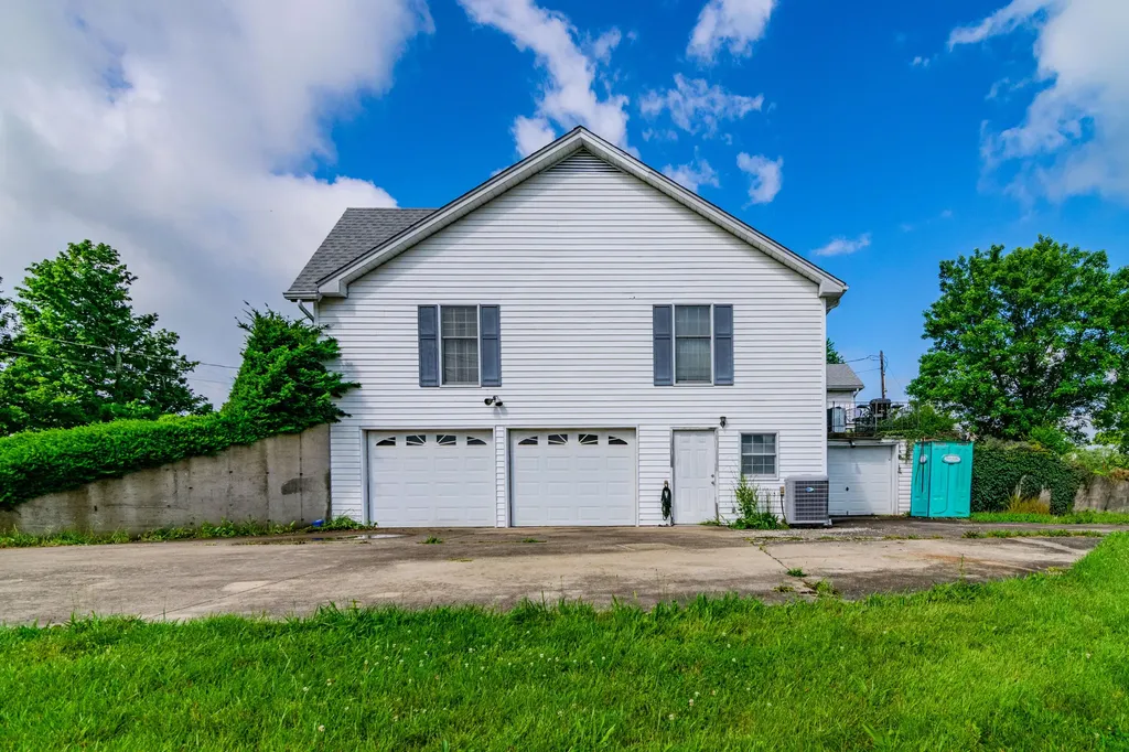 1000 Nevins Station Road Lawrenceburg KY 40342