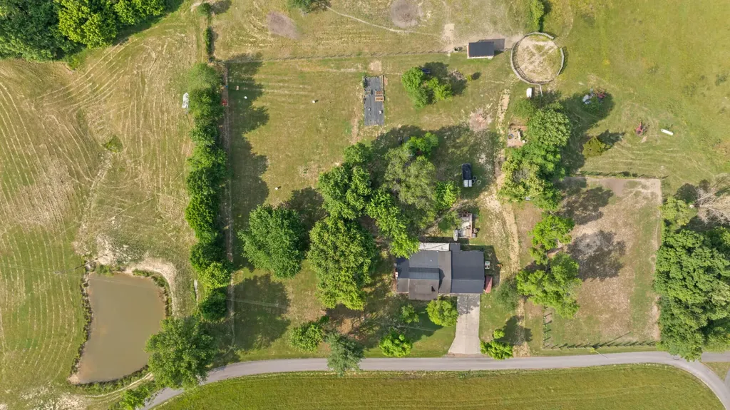 101 Gennie Hill Road Columbia KY 42728