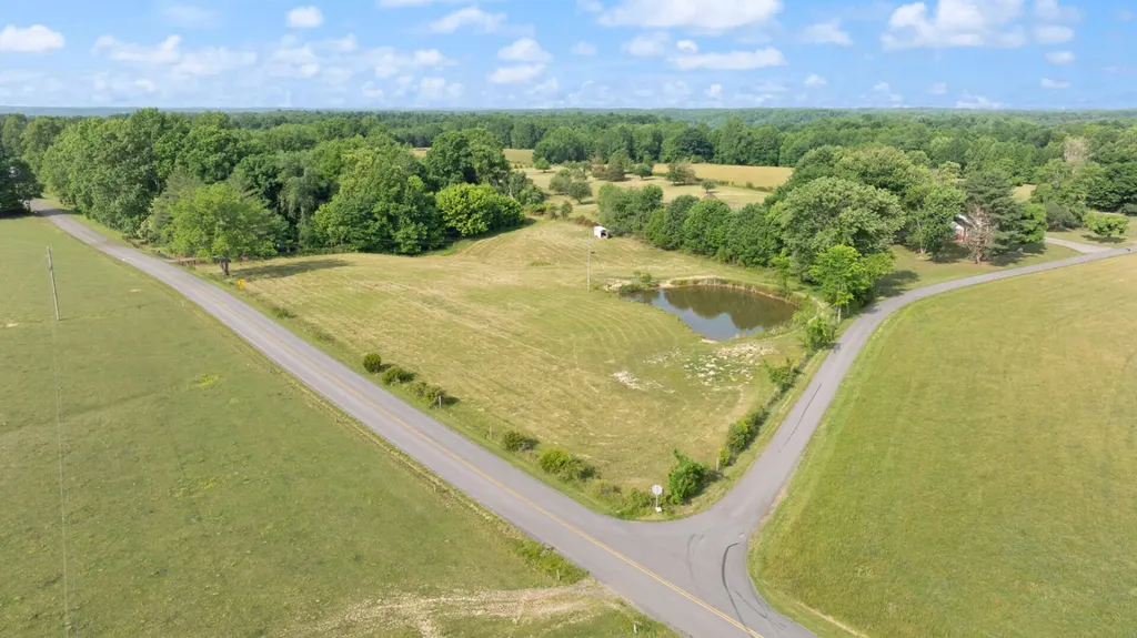 101 Gennie Hill Road Columbia KY 42728