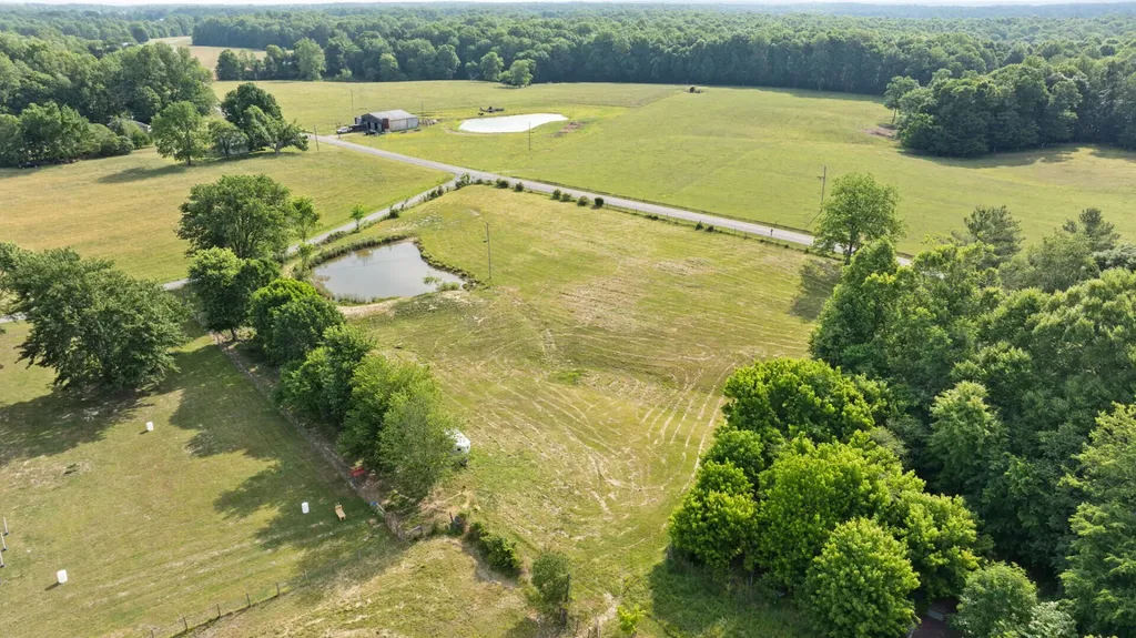 101 Gennie Hill Road Columbia KY 42728