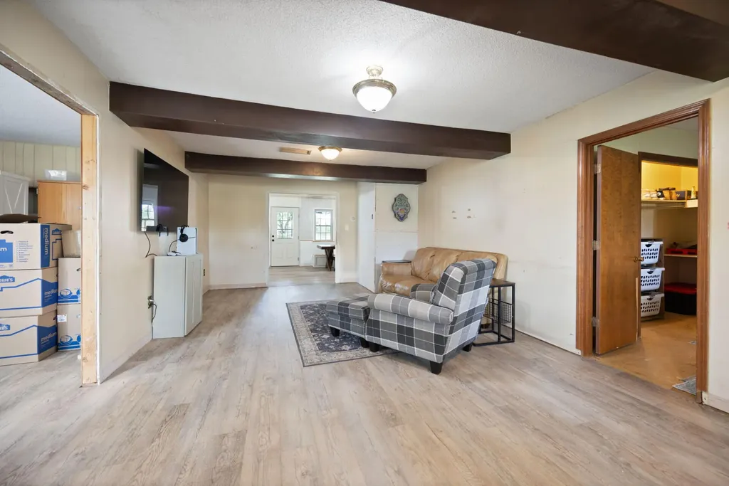 101 Gennie Hill Road Columbia KY 42728
